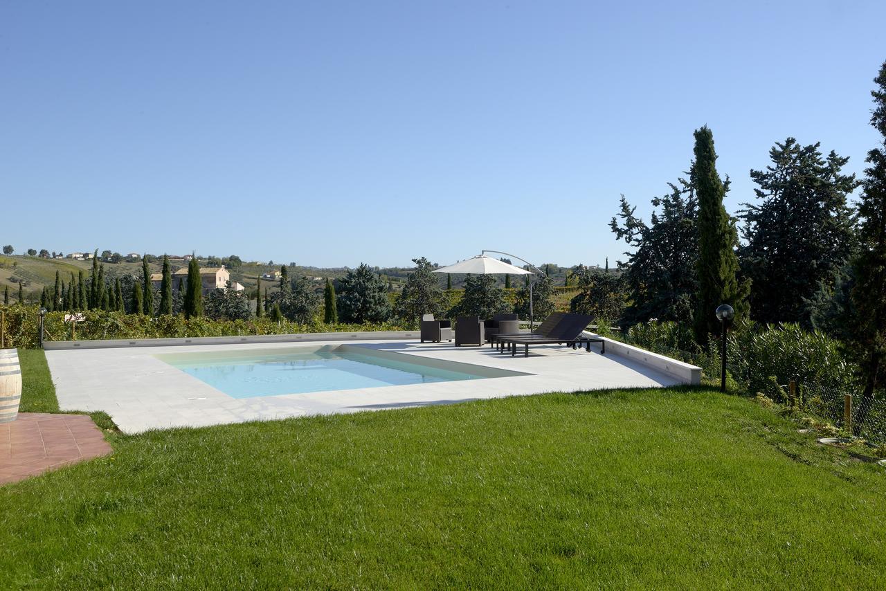 Contado San Lorenzo B&B And Wine Castilenti Екстер'єр фото